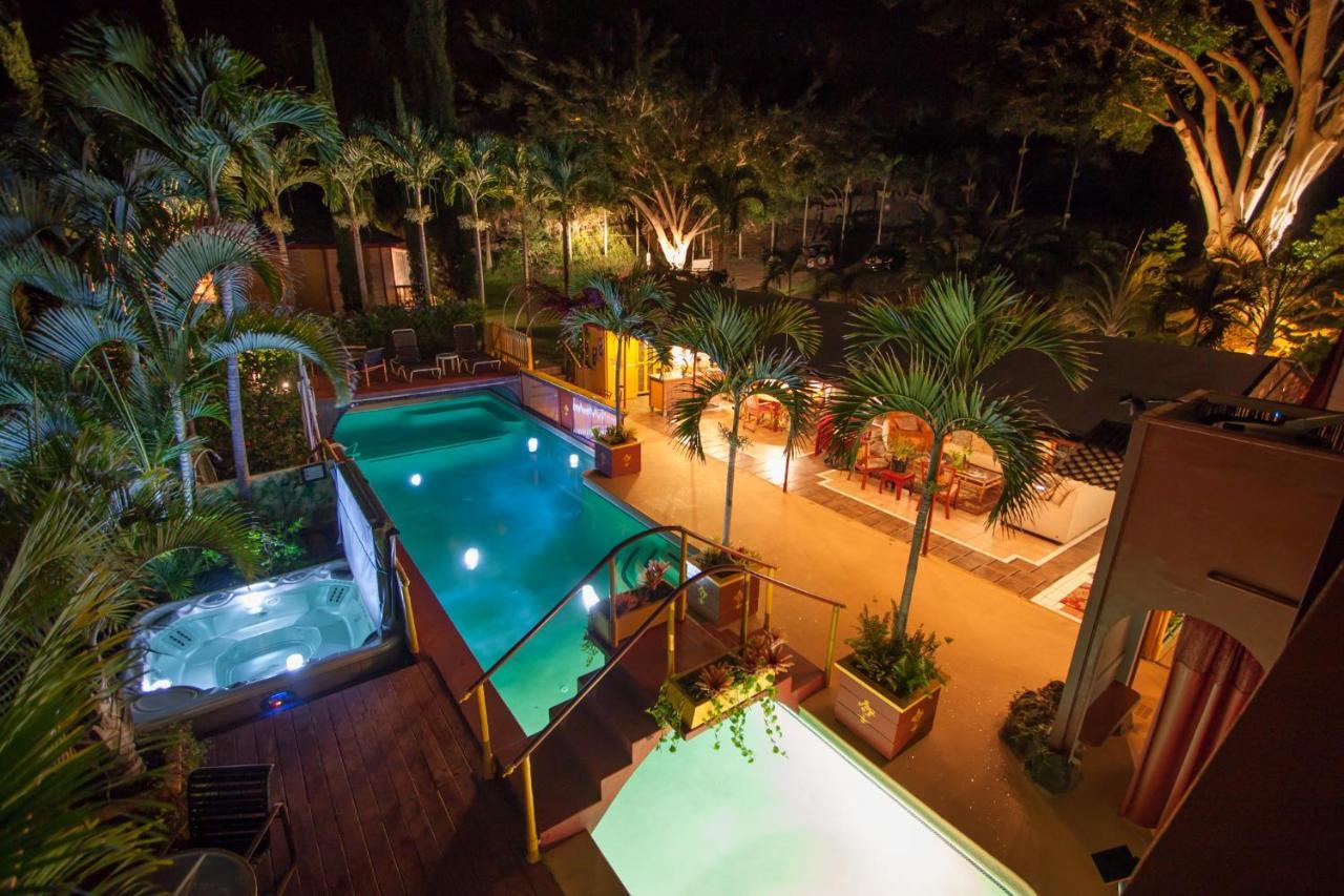 Banyan Tree Sanctuary Guest House Kalaoa Bagian luar foto