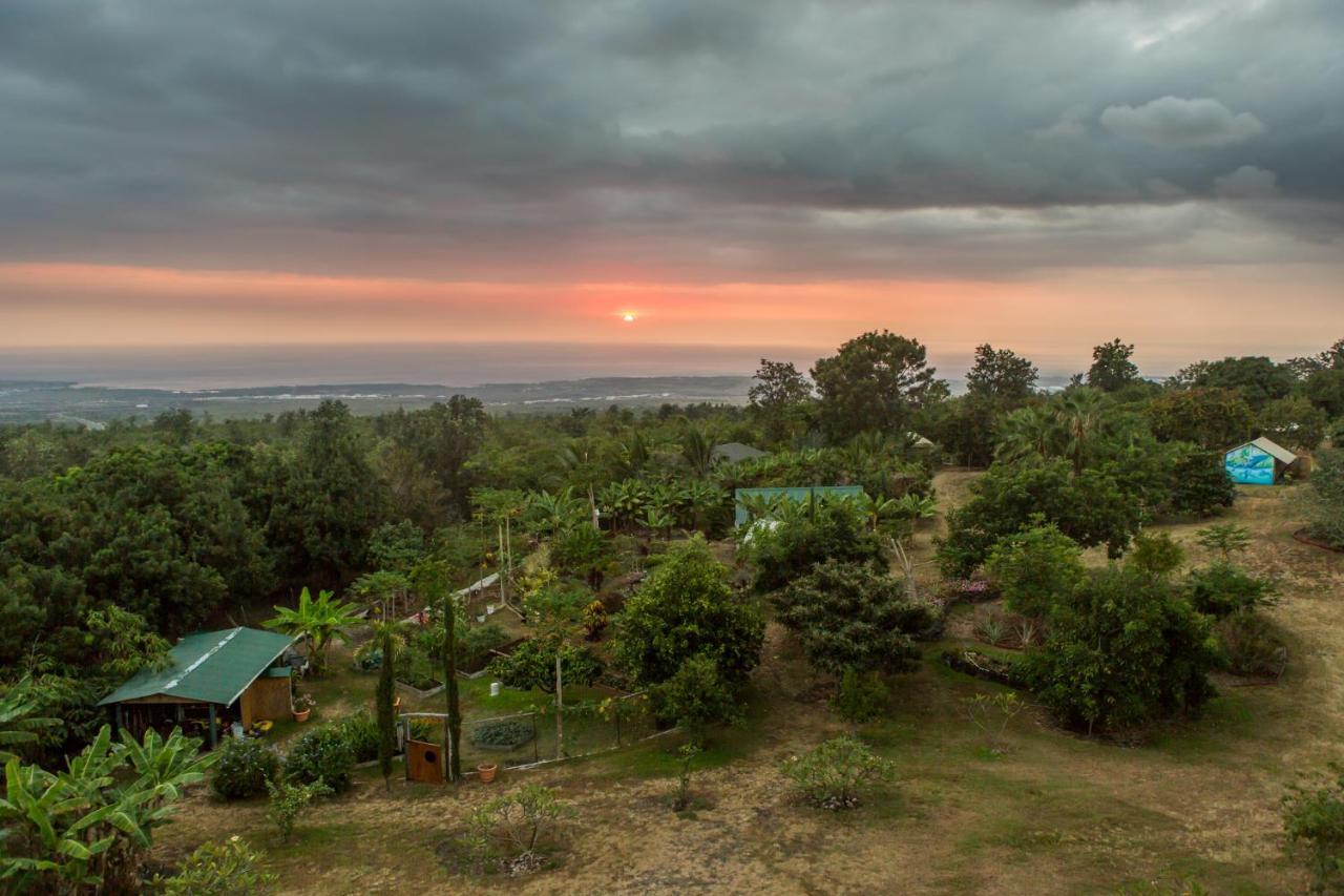 Banyan Tree Sanctuary Guest House Kalaoa Bagian luar foto