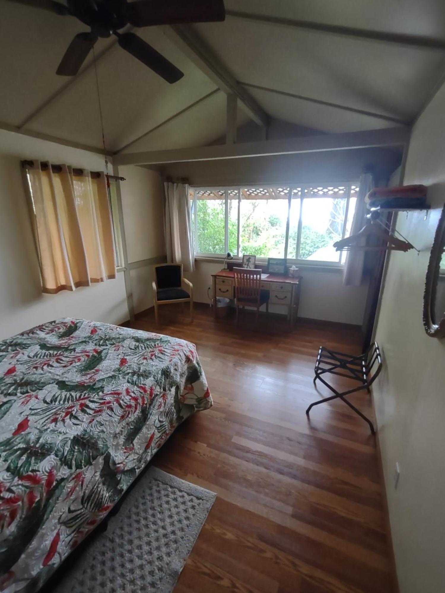 Banyan Tree Sanctuary Guest House Kalaoa Bagian luar foto