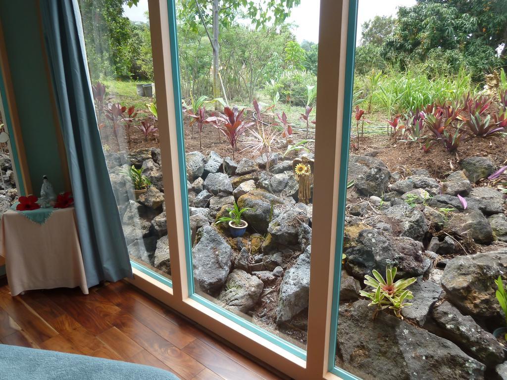 Banyan Tree Sanctuary Guest House Kalaoa Bagian luar foto