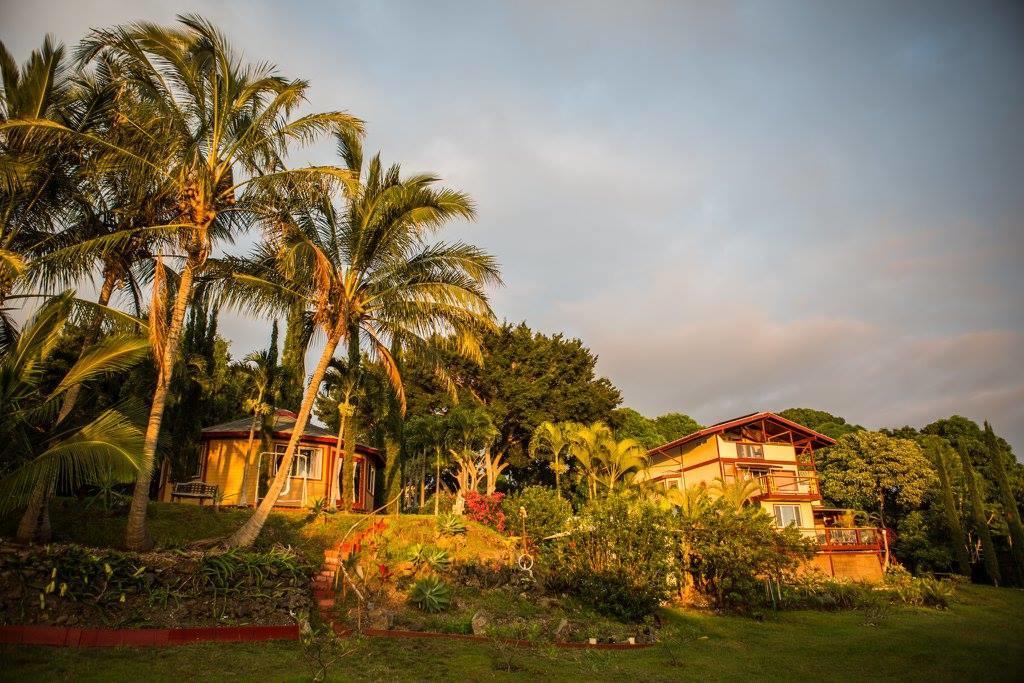 Banyan Tree Sanctuary Guest House Kalaoa Bagian luar foto